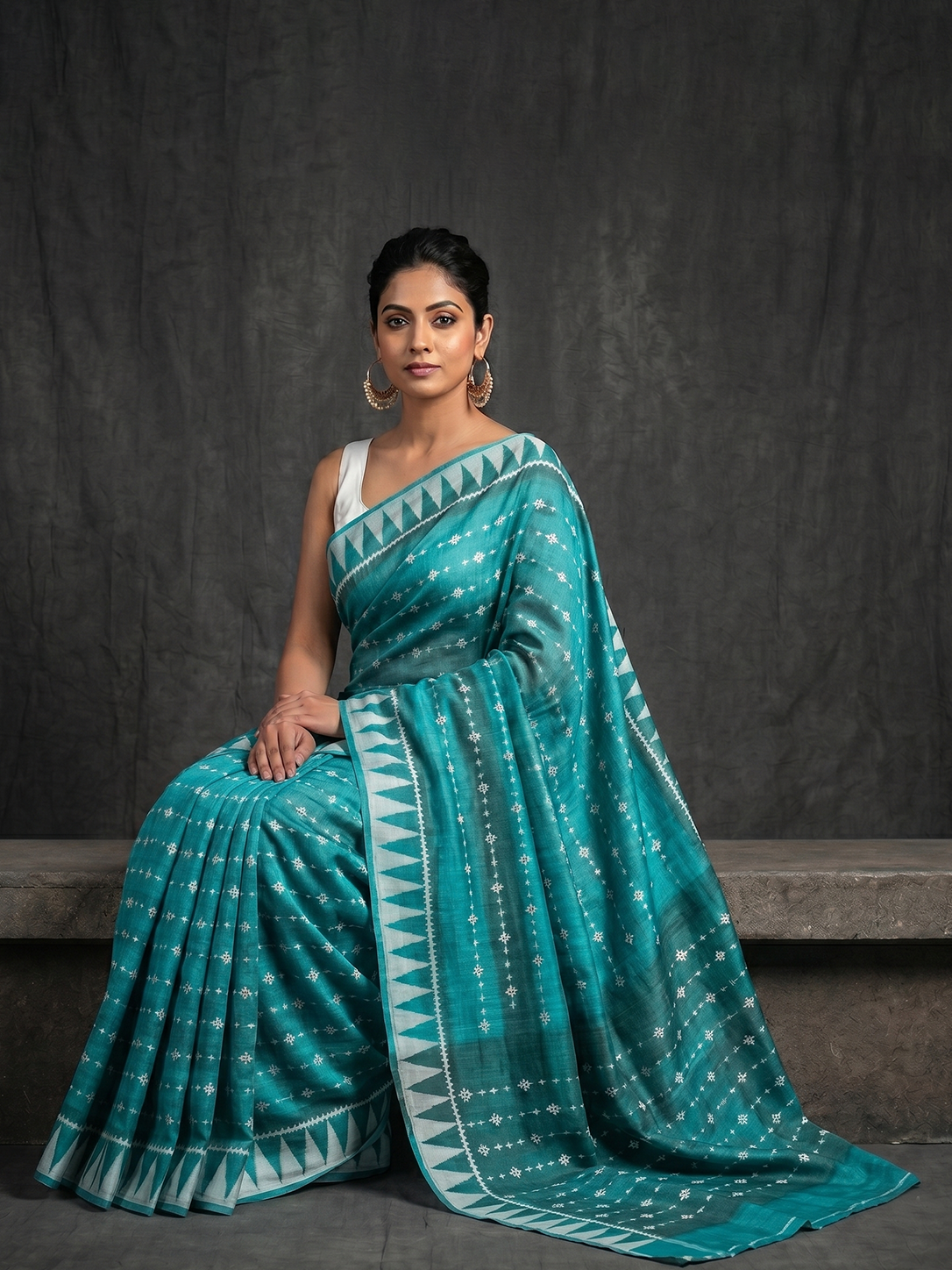 Green Hand-woven Embroidery Tussar Parsi